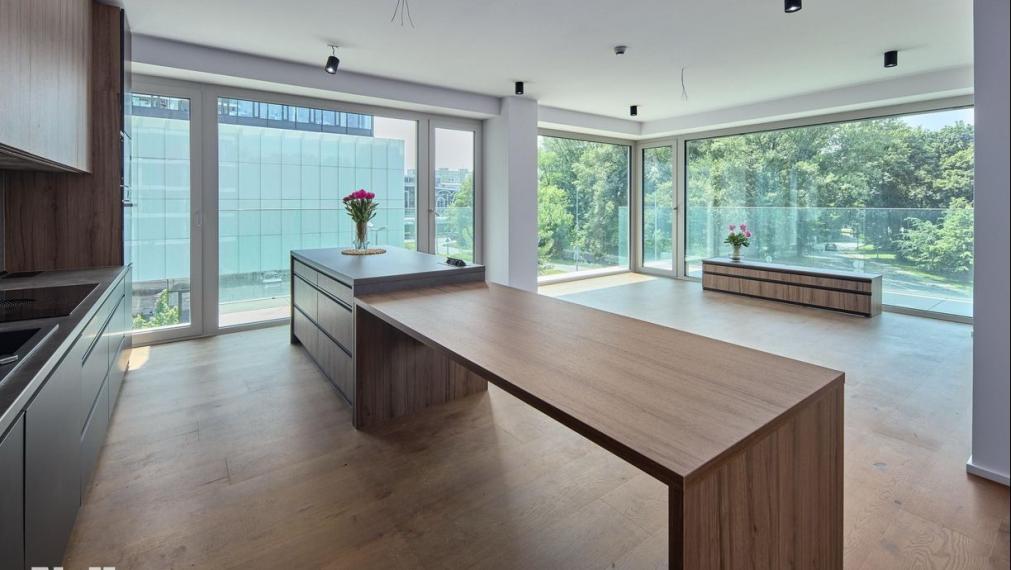 Neibrs | mimoriadne zvýhodnená ponuka, (4) izbový byt s 2 balkónmi a parkovaním v projekte LIGET – Petržalka