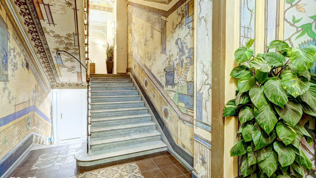 Neibrs | Na predaj výnimočný slnečný Loft s balkónom v srdci NICE pri mori, Quartier de Fleurs, NICE, Francúzsko