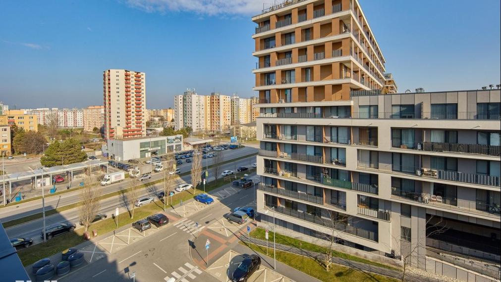 Neibrs | (2) izbový byt na prenájom s terasou a garážovým parkovacím miestom, Slnečnice - Zóna Mesto v mestskej časť Petržalka