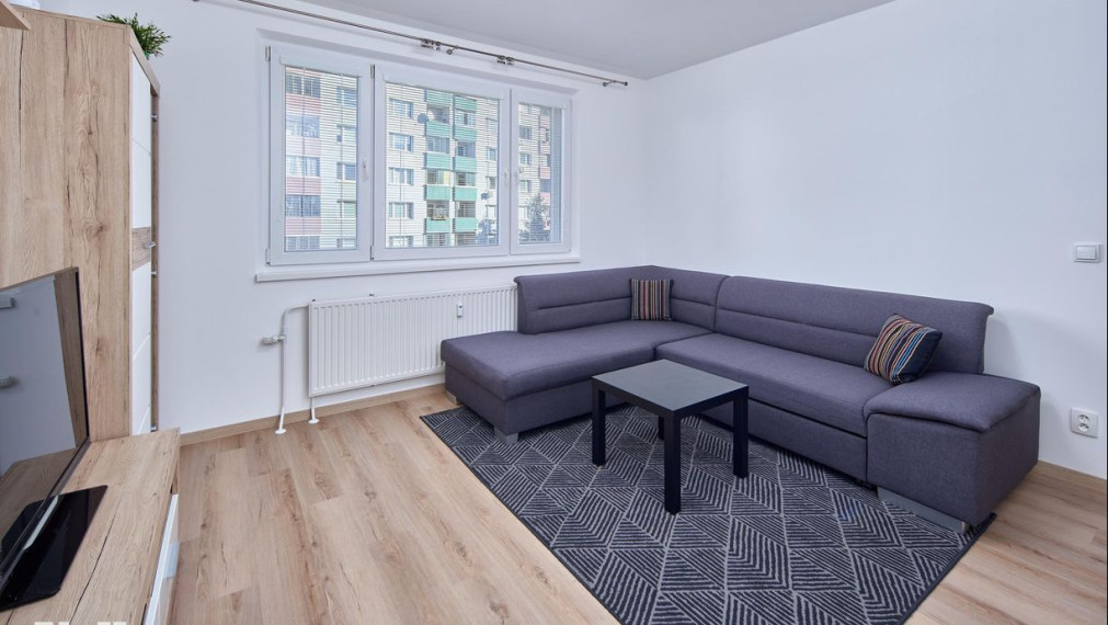 Neibrs | REZERVOVANÉ (3) izbový zariadený byt na prenájom po úplne novej rekonštrukcii, Pečnianska ulica v tesnej blízkosti centra Bratislavy