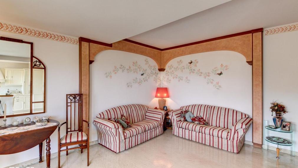 Neibrs | Na predaj tradičný provensálsky 3i byt, 78.5m2 s bazénom a výhľadom na more, Nice-Fabron, Francúzsko