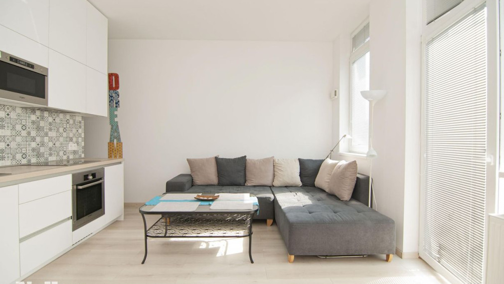 Neibrs | 1,5 izbový byt, klimatizácia, zariadený, parking, OMNIA Tomášikova