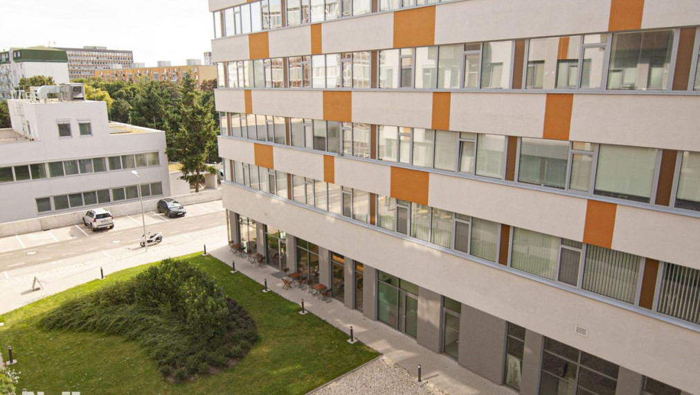 Neibrs | 1,5 izbový byt, klimatizácia, zariadený, parking, OMNIA Tomášikova