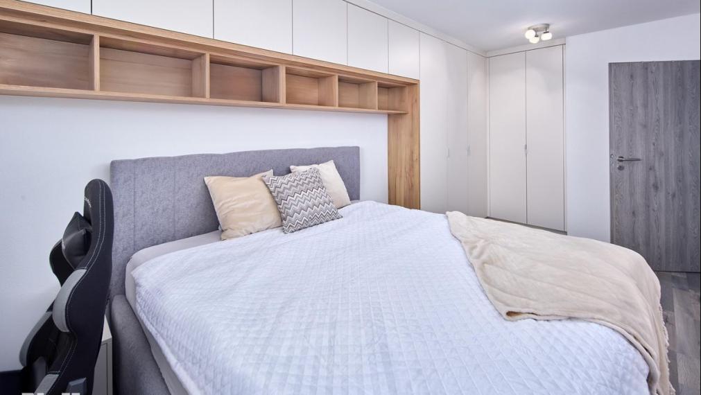 Neibrs | 3 izbový byt s balkónom (10m²) a garážovým parkovacím miestom v projekte Matadorka