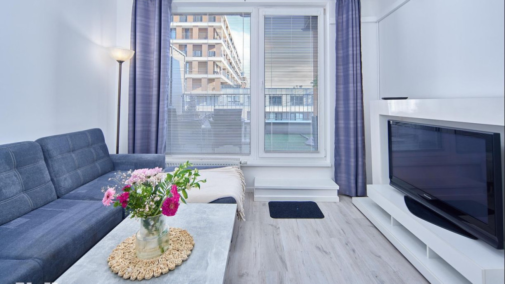 Neibrs | (2) izbový byt na prenájom s terasou a garážovým parkovacím miestom, Slnečnice - Zóna Mesto v mestskej časť Petržalka