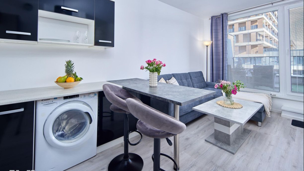 Neibrs | (2) izbový byt na prenájom s terasou a garážovým parkovacím miestom, Slnečnice - Zóna Mesto v mestskej časť Petržalka