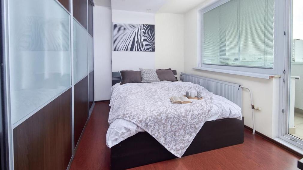 Neibrs | predaj (2) garsónka po kompletnej rekonštrukcii na Topoľčianskej ulici pri Draždiaku v bratislavskej Petržalke