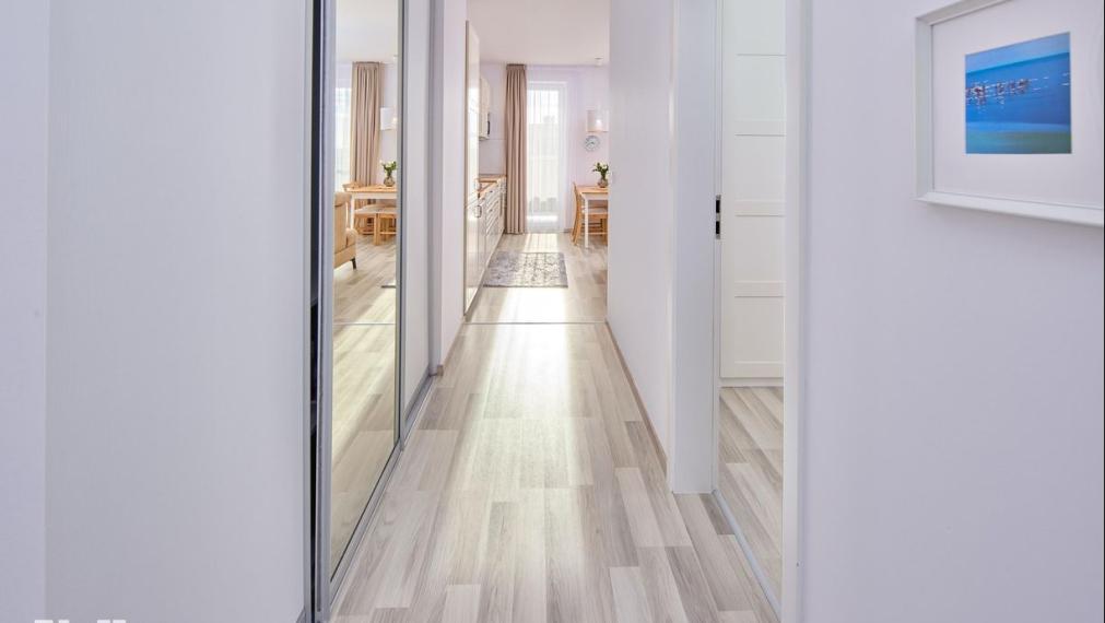 Neibrs | 3 izbový svetlý byt s balkónom (8m2) a parkovacím miestom