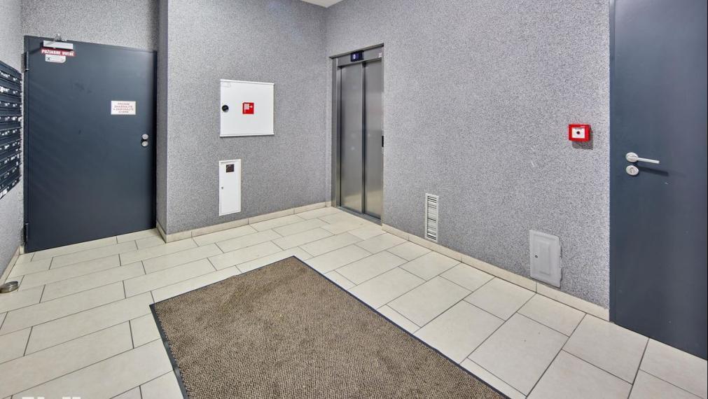 Neibrs | 3 izbový svetlý byt s balkónom (8m2) a parkovacím miestom