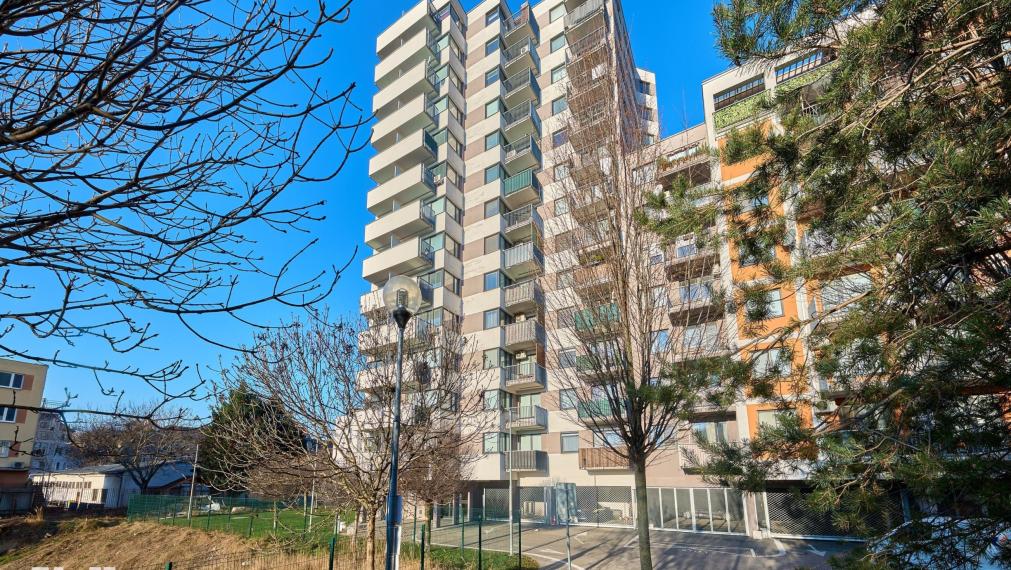 Neibrs | 1 izbový byt - garsónka,zariadený, loggia, šatník,klimatizácia