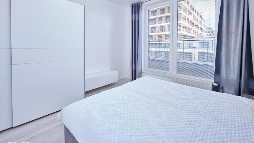 Neibrs | (2) izbový byt na prenájom s terasou a garážovým parkovacím miestom, Slnečnice - Petržalka