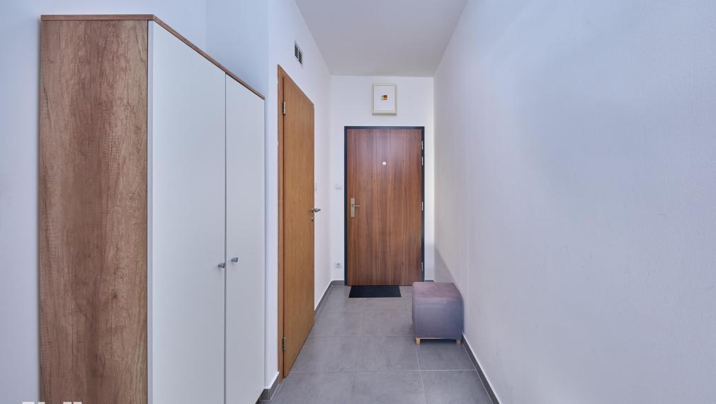 Neibrs | Garsónka - 1izb.byt,zariadený, loggia, klimatizácia