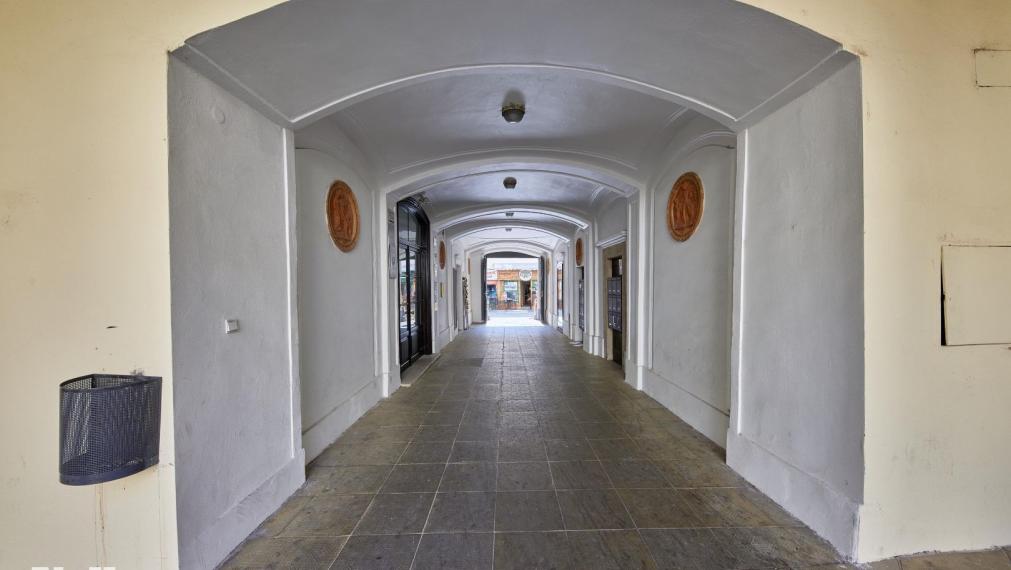 Neibrs | Na prenájom kancelária v krásnej historickej budove, 155m2, 1p., Laurinská, Staré Mesto, Bratislava I