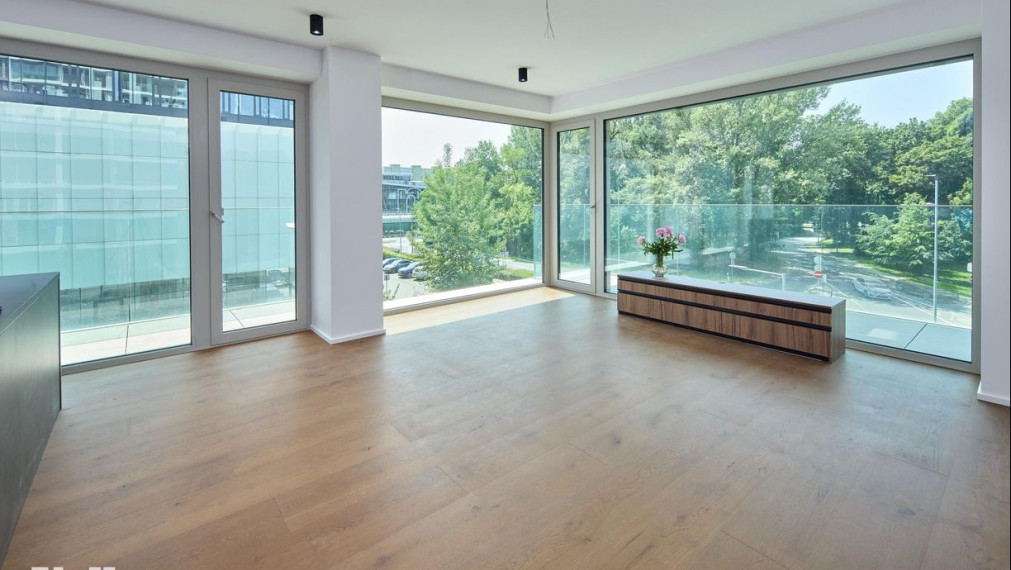 Neibrs | (4) izbový byt v štandarde s parkovacím miestom v projekte LIGET – Petržalka