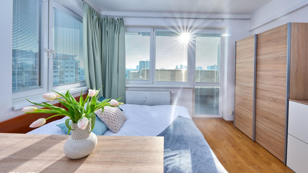 Neibrs | Garsónka - 1izb.byt,zariadený, loggia, klimatizácia