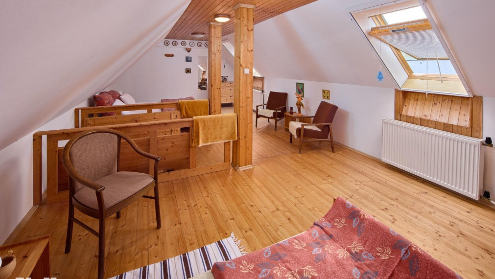 Neibrs | Na predaj 5izb RD s príslušenstvom, stodolou, veľkým pozemkom 2549 m2