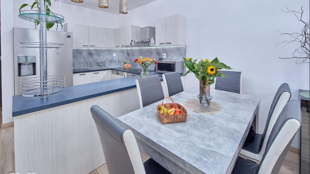 Neibrs | REZERVOVANÉ (5) izbový zariadený byt pri Draždiaku v novostavbe v bratislavskej Petržalke