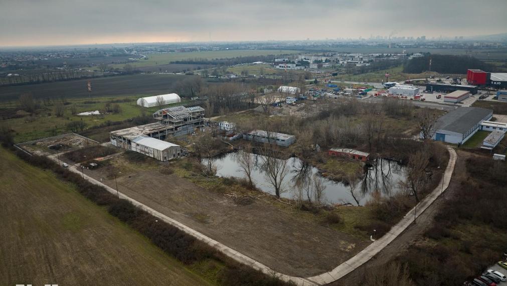 Neibrs | prenájom: pozemok BA III VAJNORY - 3965m2