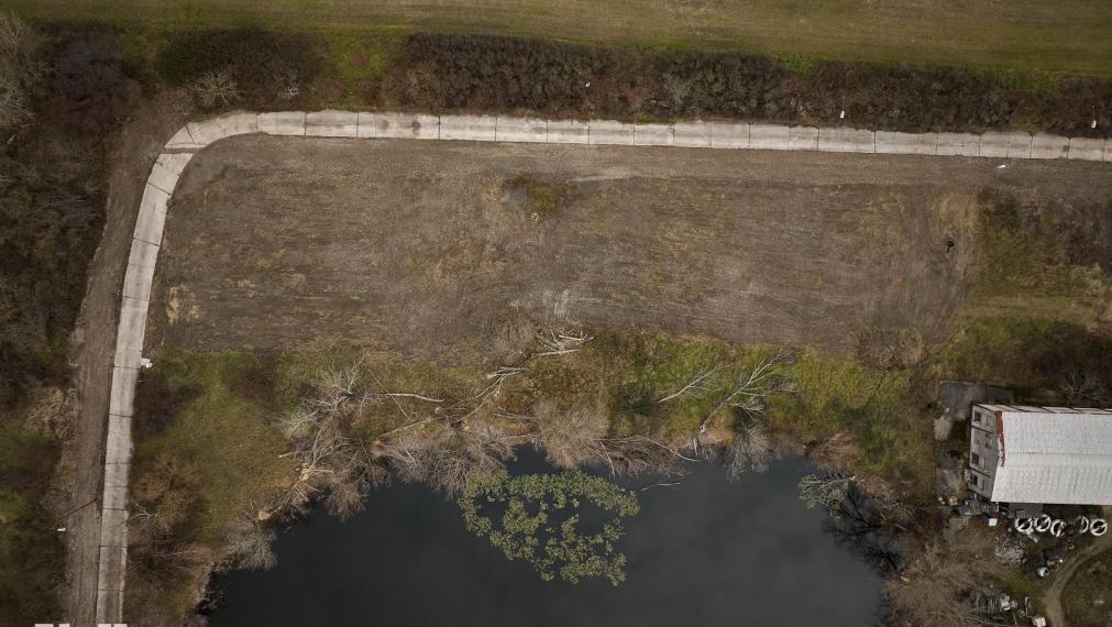 Neibrs | prenájom: pozemok BA III VAJNORY - 3965m2