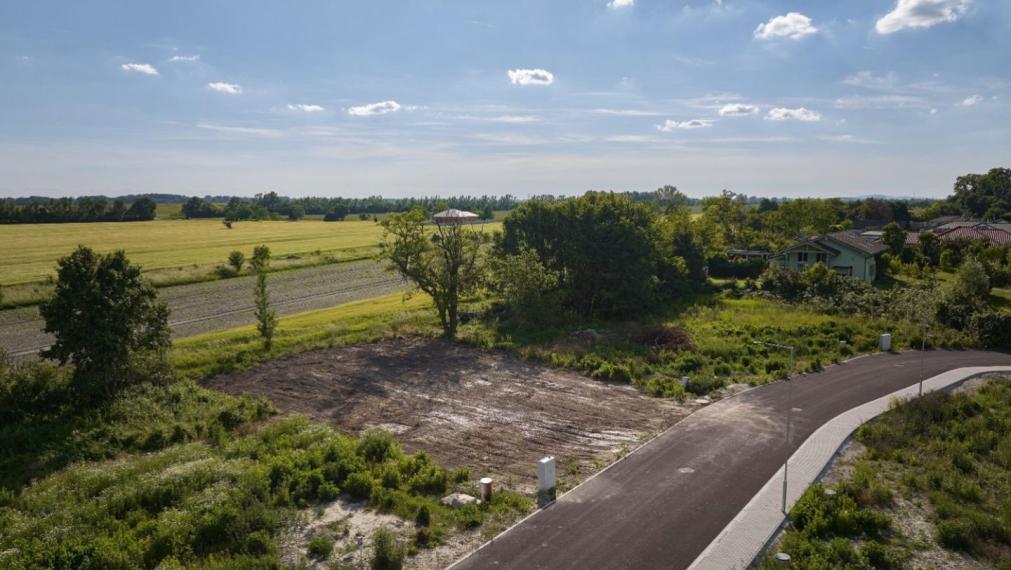 Neibrs | Investičný pozemok s právoplatným SP na Rodinný dvojdom s dvomi bytovými jednotkami, 505 m2