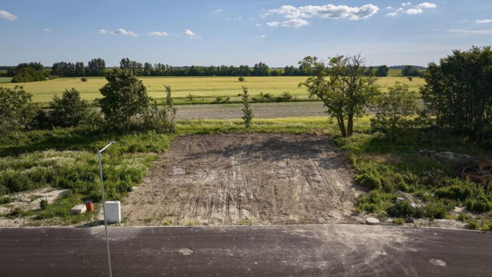 Neibrs | Investičný pozemok s právoplatným SP na Rodinný dvojdom s dvomi bytovými jednotkami, 505 m2