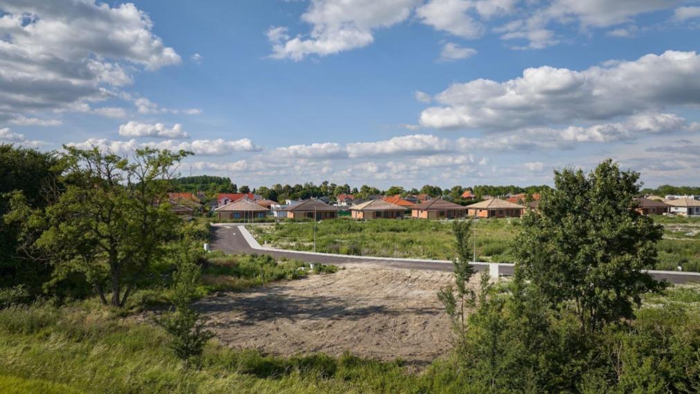 Neibrs | Investičný pozemok s právoplatným SP na Rodinný dvojdom s dvomi bytovými jednotkami, 505 m2