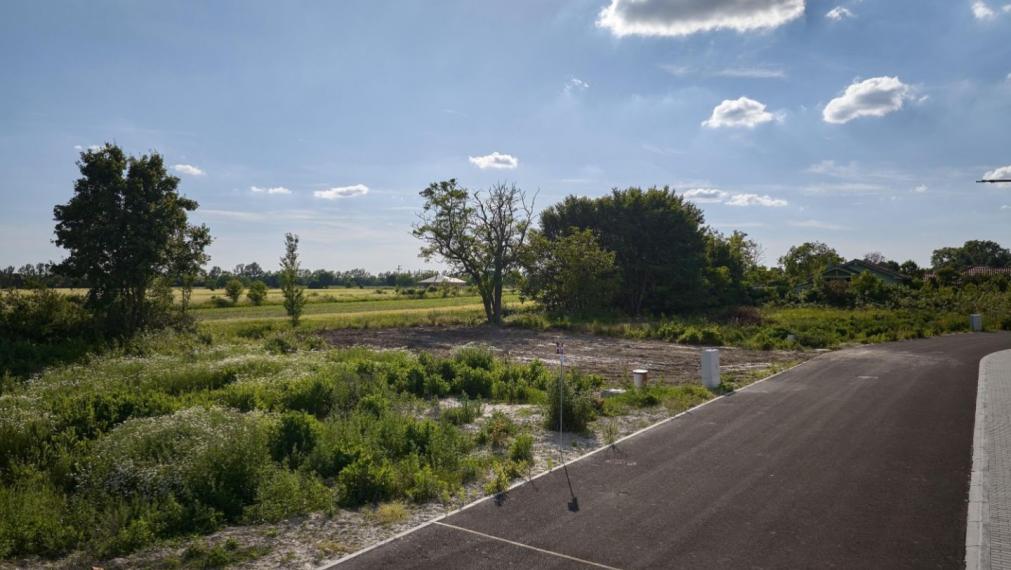 Neibrs | Investičný pozemok s právoplatným SP na Rodinný dvojdom s dvomi bytovými jednotkami, 505 m2