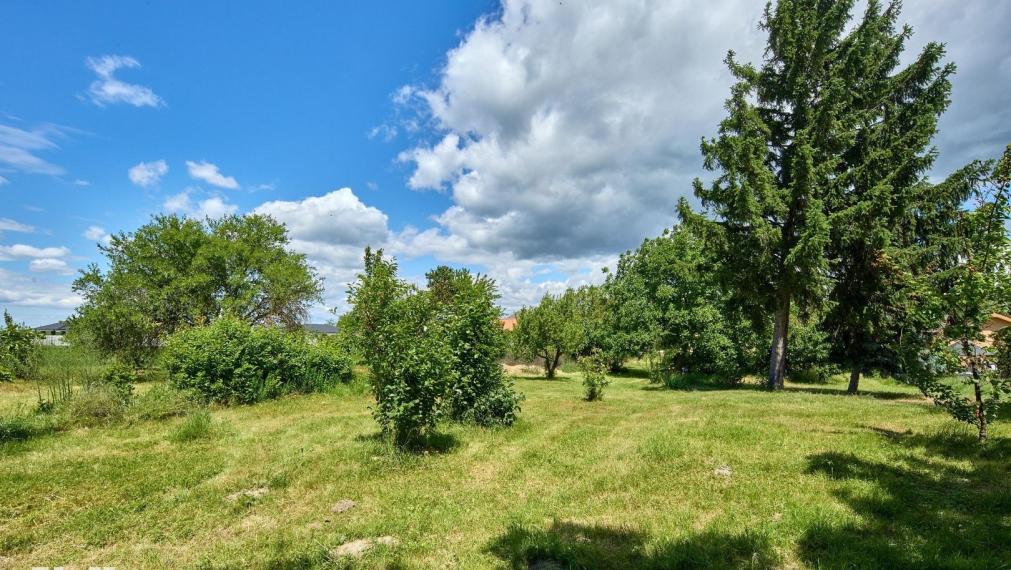 Neibrs | REZERVOVANÉ- Predaj 6 izb. RD s garážou a vínnou pivničkou na pozemku 2775 m2