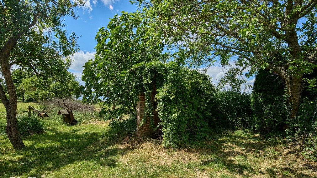 Neibrs | REZERVOVANÉ- Predaj 6 izb. RD s garážou a vínnou pivničkou na pozemku 2775 m2