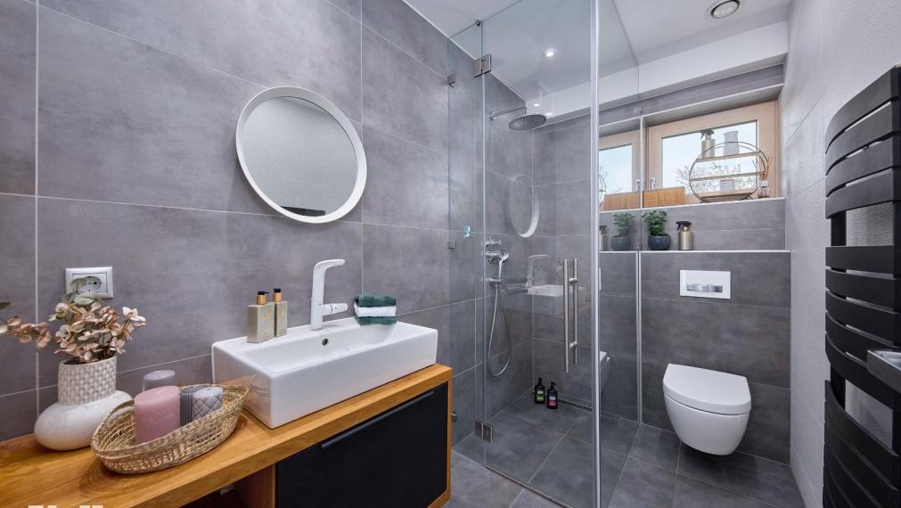 Neibrs | Krásny 5izb. dom, priestranný, krb, vonkajší bazén, krásna záhrada