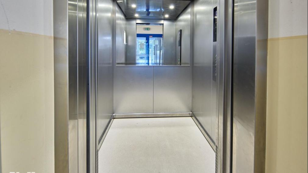 Neibrs | REZERVOVANÉ- 2 izb. byt s balkónom v staršej novostavbe, Budatínska ul. Petržalka