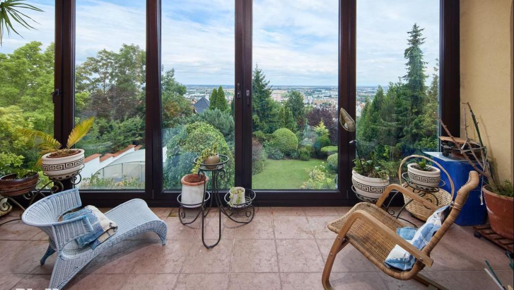 Neibrs | Exkluzívne na predaj luxusná vila s wellness, fitness, záhradou, bazénom, garážou, Chladná ul., Rača, Bartislava III