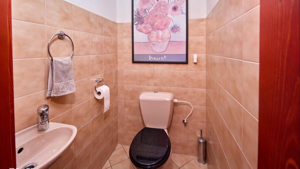 Neibrs | Exkluzívne na predaj luxusná vila s wellness, fitness, záhradou, bazénom, garážou, Chladná ul., Rača, Bartislava III