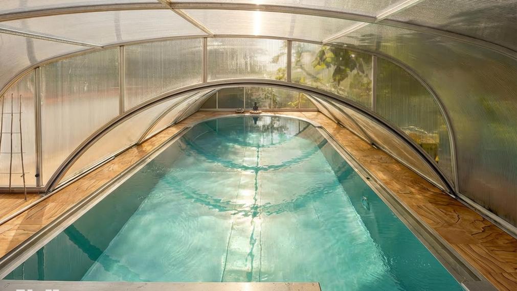 Neibrs | Exkluzívne na predaj luxusná vila s wellness, fitness, záhradou, bazénom, garážou, Chladná ul., Rača, Bartislava III