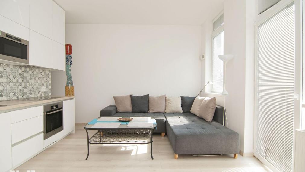 Neibrs | 1,5 izbový byt, klimatizácia, zariadený, parking, OMNIA Tomášikova