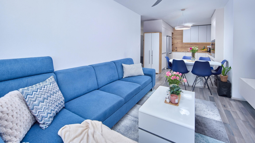 Neibrs | 3 izbový byt s balkónom (10m²) a garážovým parkovacím miestom v projekte Matadorka