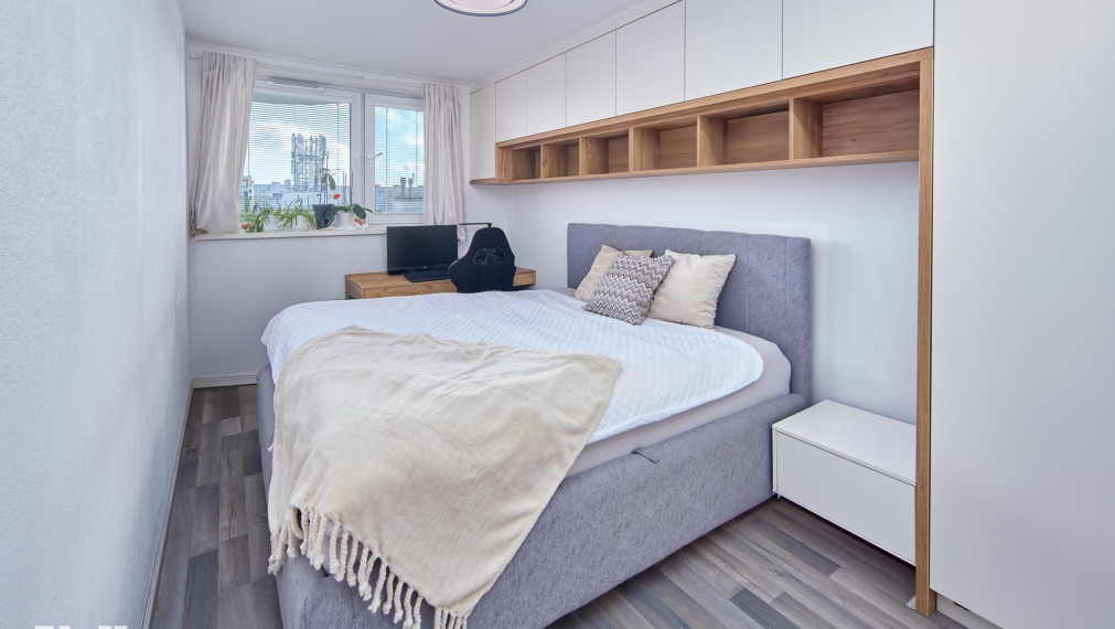 Neibrs | 3 izbový byt s balkónom (10m²) a garážovým parkovacím miestom v projekte Matadorka