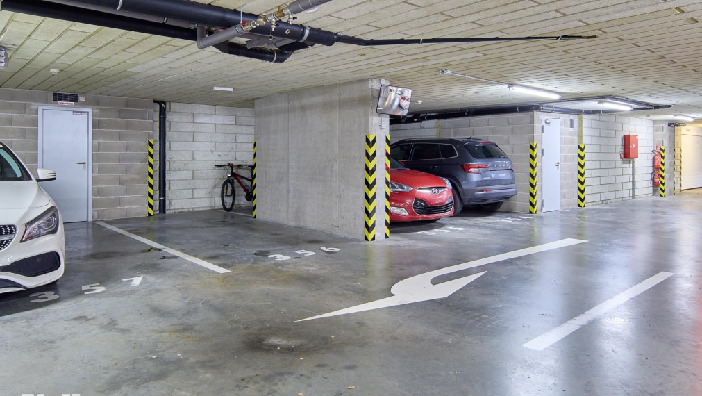 Neibrs | 3 izbový byt s balkónom (10m²) a garážovým parkovacím miestom v projekte Matadorka