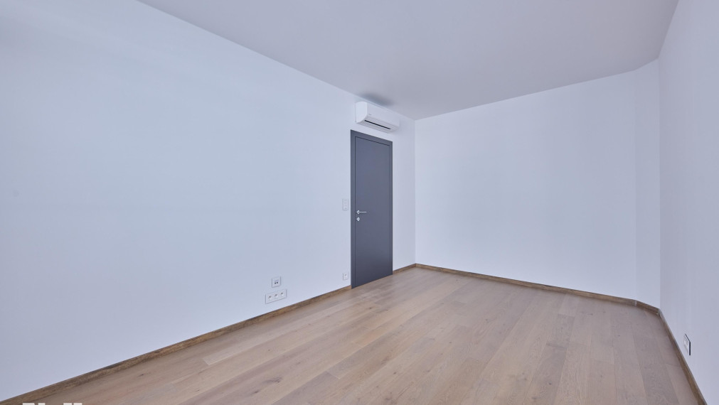 Neibrs | Eurovea Tower | 3- izbový apartmán, 2x parking + pivničná kobka