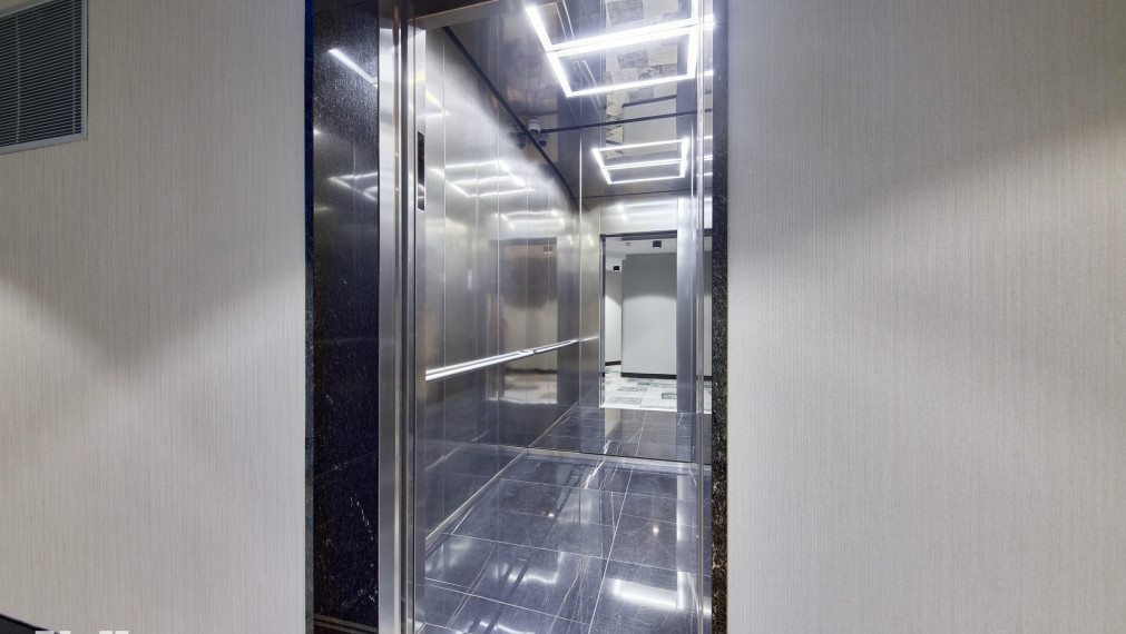 Neibrs | Eurovea Tower | 3- izbový apartmán, 2x parking + pivničná kobka