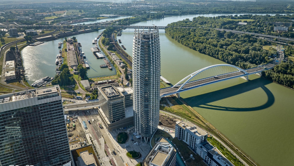 Neibrs | Eurovea Tower | 3- izbový apartmán, 2x parking + pivničná kobka