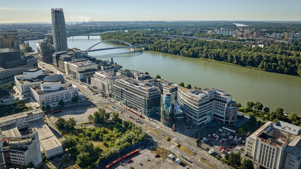 Neibrs | Eurovea Tower | 3- izbový apartmán, 2x parking + pivničná kobka