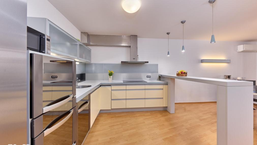 Neibrs | Dvojgaráž, tichá rezidencia, 112m² | Ideálny domov pre rodinu aj so psíkom