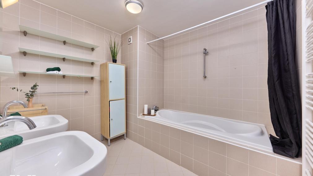 Neibrs | Dvojgaráž, tichá rezidencia, 112m² | Ideálny domov pre rodinu aj so psíkom