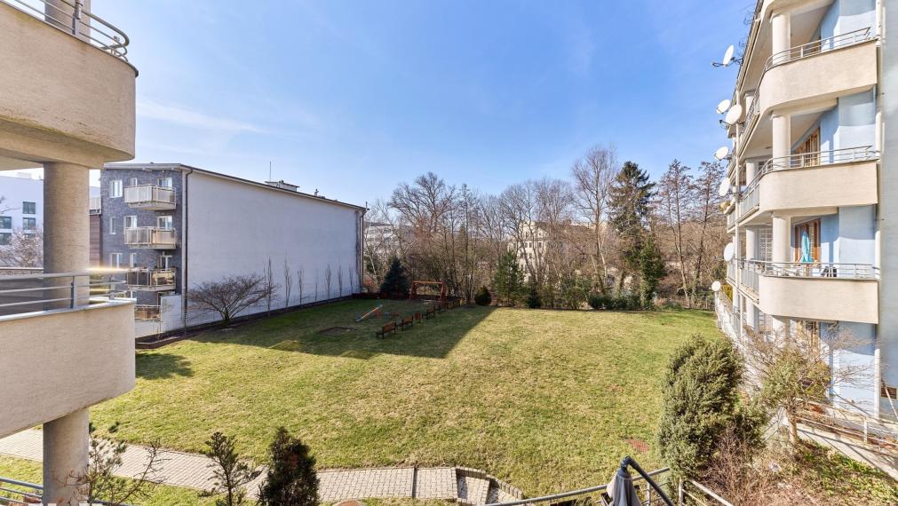 Neibrs | Dvojgaráž, tichá rezidencia, 112m² | Ideálny domov pre rodinu aj so psíkom