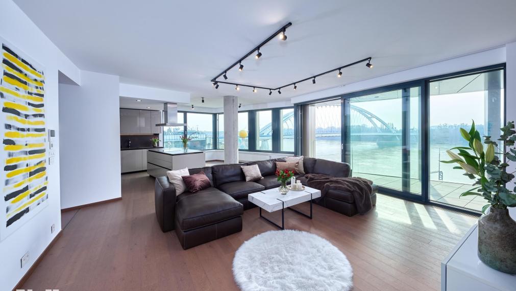 Neibrs | Eurovea Riverside | Prenájom luxusného 4- izbového bytu, 2x parking, 2x pivničná kobka