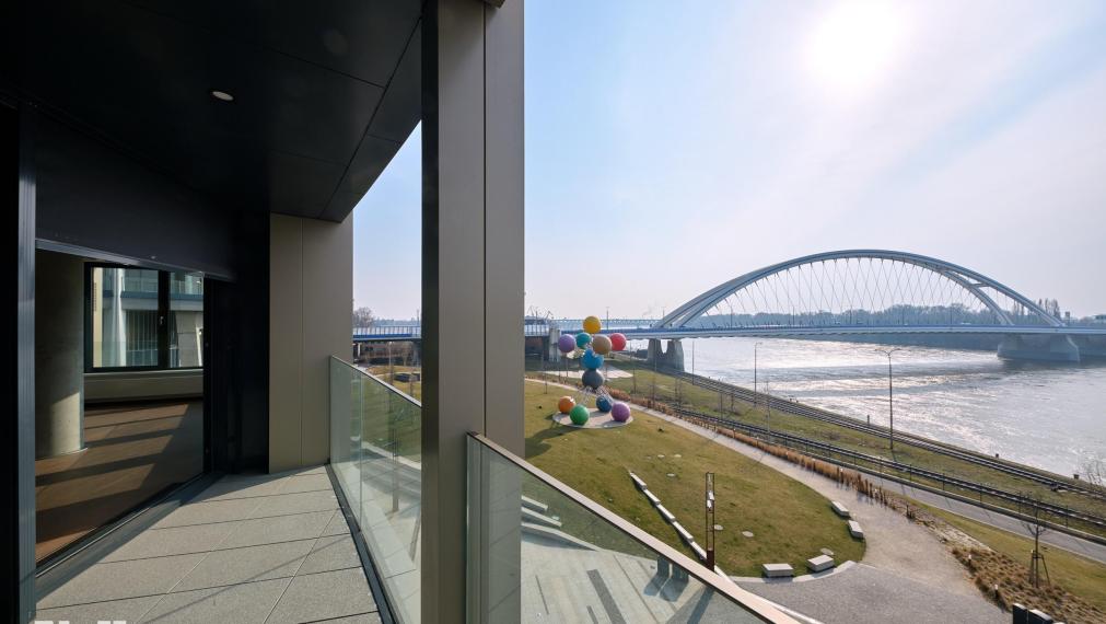 Neibrs | Eurovea Riverside | Prenájom luxusného 4- izbového bytu, 2x parking, 2x pivničná kobka