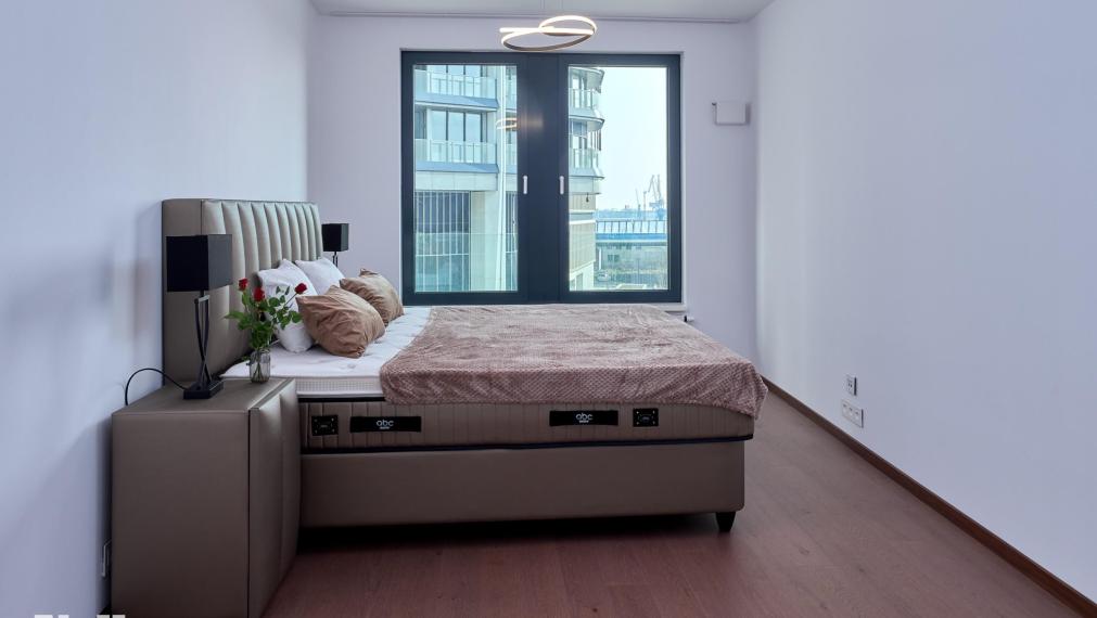 Neibrs | Eurovea Riverside | Prenájom luxusného 4- izbového bytu, 2x parking, 2x pivničná kobka