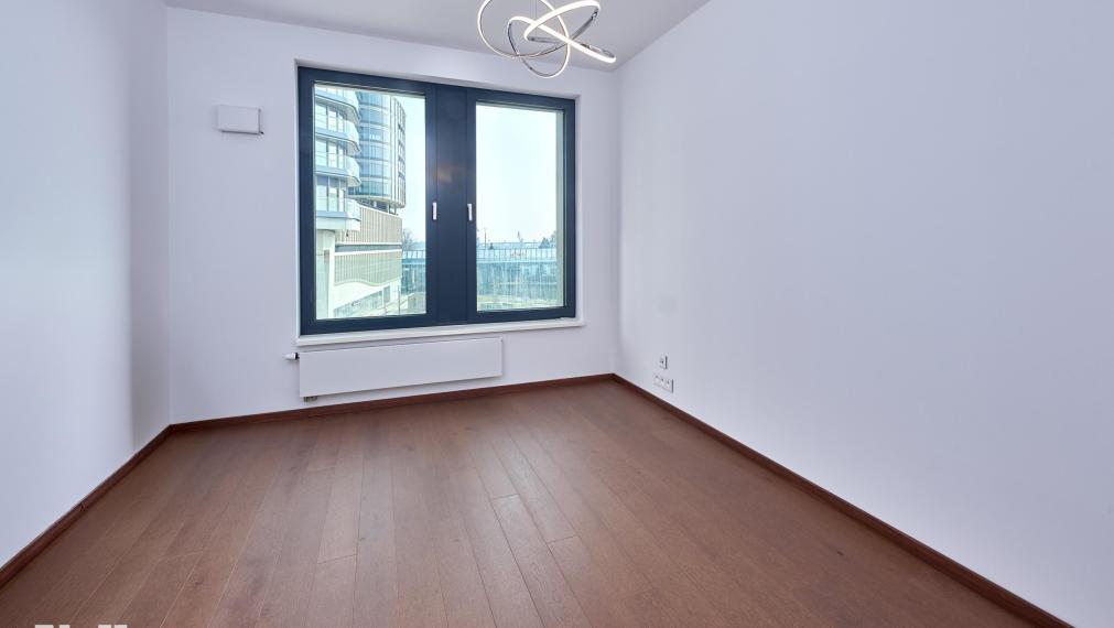 Neibrs | Eurovea Riverside | Prenájom luxusného 4- izbového bytu, 2x parking, 2x pivničná kobka