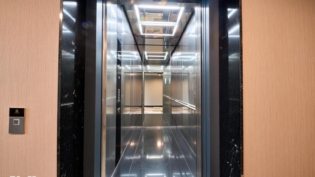 Neibrs | Eurovea Riverside | Prenájom luxusného 4- izbového bytu, 2x parking, 2x pivničná kobka